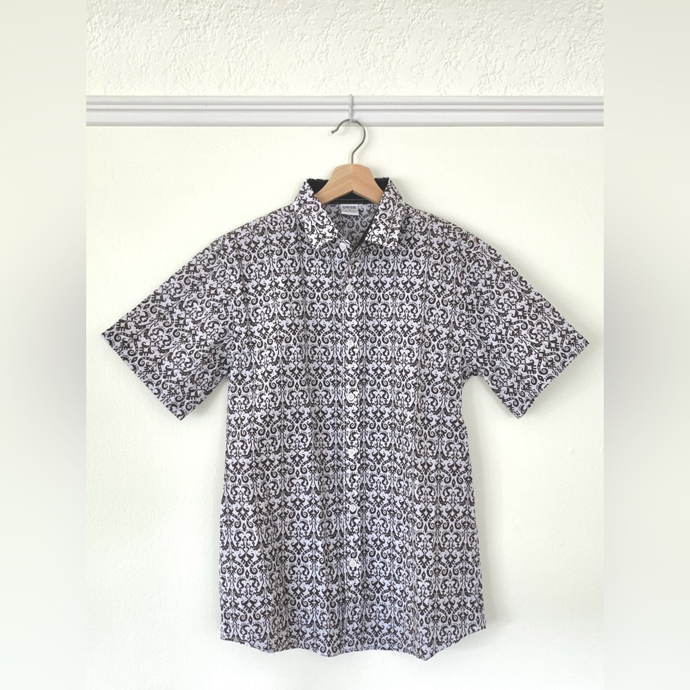 white cotton with grey gray green folk print short sleeve shirt